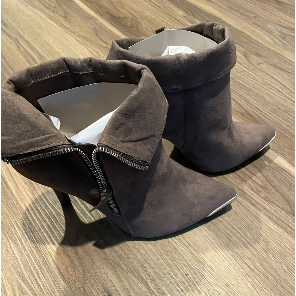 Ashley Stewart gray ankle Boots with silver hardware
